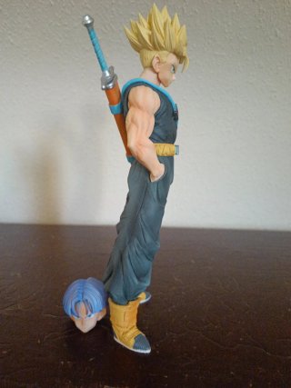 Figura Trunks JT