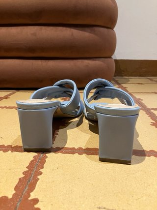 Zapatos mules piel Zign azul cielo talla 40