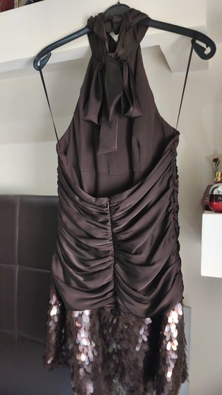 Vestido marrón con lentejuelas Talla L