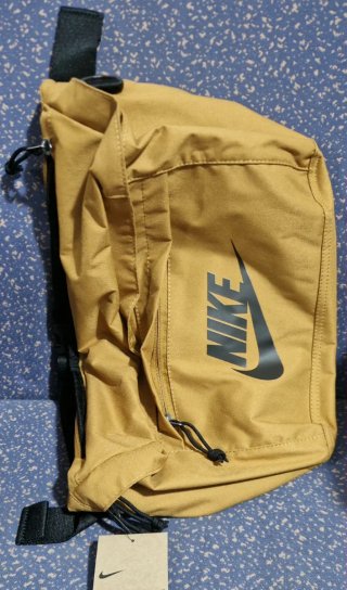 Riñonera Nike Tech Hip Pack Multiusos