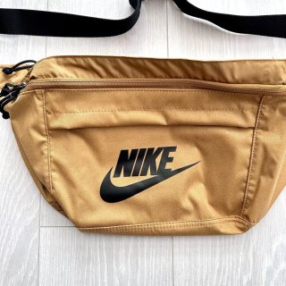 Riñonera Nike Tech Hip Pack Multiusos