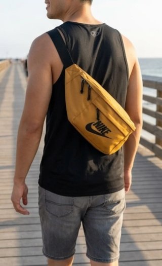 Riñonera Nike Tech Hip Pack Multiusos