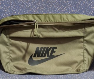 Riñonera Nike Tech Hip Pack Multiusos