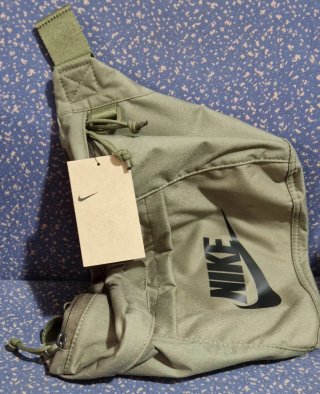 Riñonera Nike Tech Hip Pack Multiusos