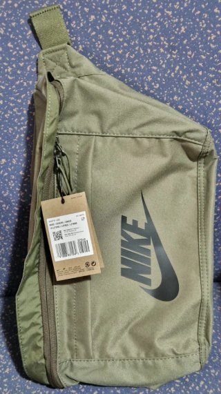 Riñonera Nike Tech Hip Pack Multiusos