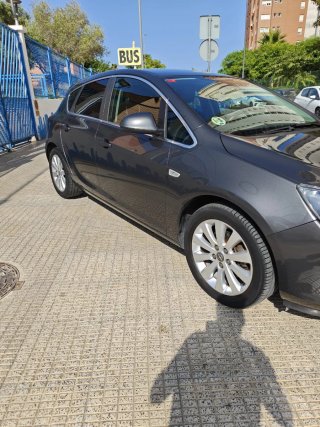 Opel Astra 2011