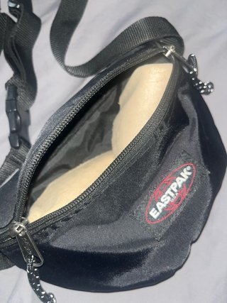 Bandolera Eastpak Negra