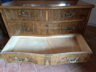 Cómoda antigua madera con espejo