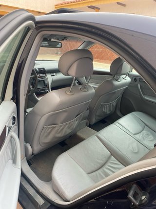 Mercedes-Benz Clase C320