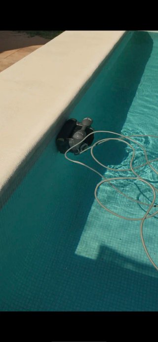 Robot Limpiafondos Piscina Hayward Tiger Shark XL