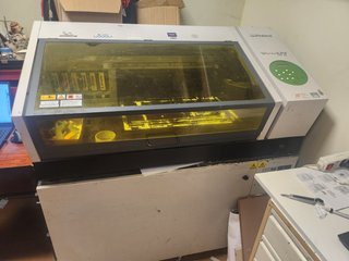 Impresora UV Roland VersaUV-20 con filtro
