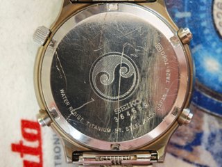 Seiko 7A28-7080 Cronografo Titanio