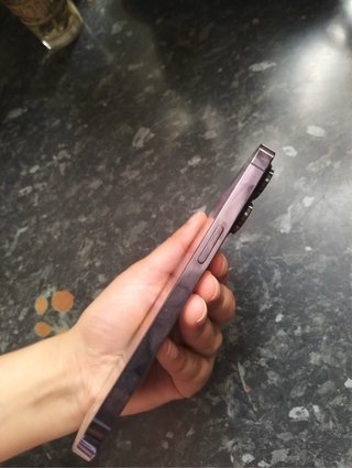 iPhone 14 Pro Morado