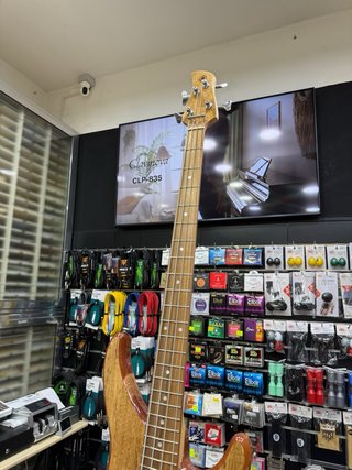 Basso Elettrico Yamaha TRBX174EW Mango