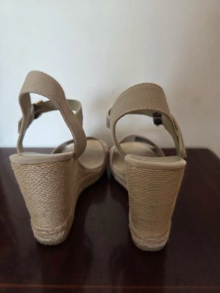 Sandalias cuña Tommy Hilfiger beige