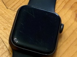 Apple Watch Series 4 40mm GPS + 4G