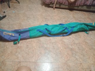 Esquís de segunda mano con funda