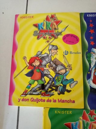 Lote de tres litros de Kika superbruja
