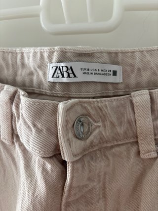 Pantalones vaqueros Zara beige