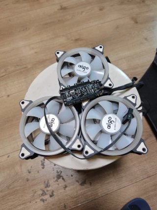 6 Ventilador PC aigo