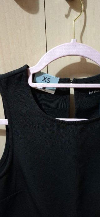 Top Negro Plumas Lefties Talla XS