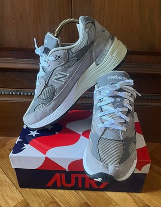 New Balance 992 Talla 44 Gris