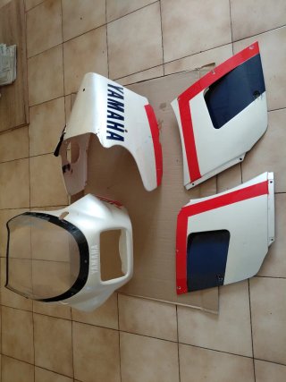 Carene Yamaha RD350