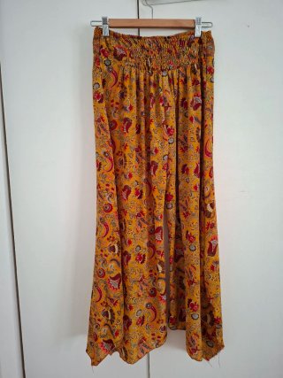 Pantalón fluido estampado seda
