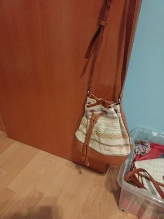 Bolso bombonera verano beige y marrón