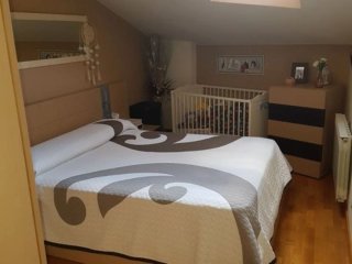 Se vende Piso muy céntrico en olesa.
