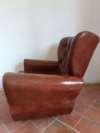Butaca de piel sintética marrón