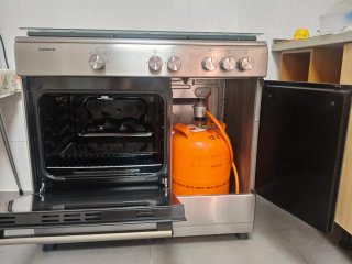 Cocina de gas Corberó 5 fuegos y horno