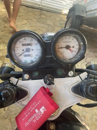 Moto Naked Negra
