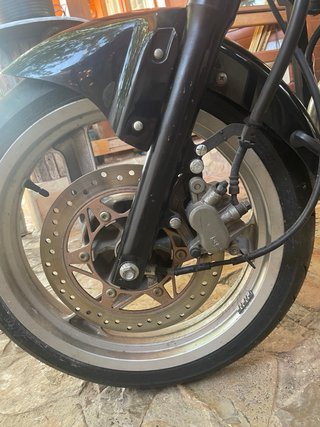 Moto Naked Negra