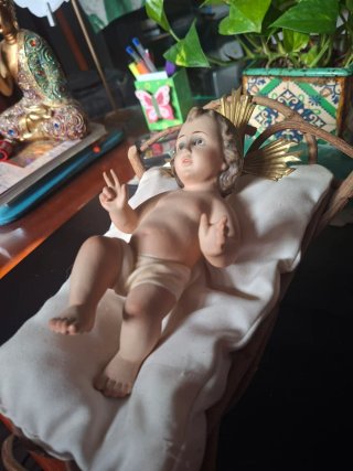 Figura Niño Jesús acostado