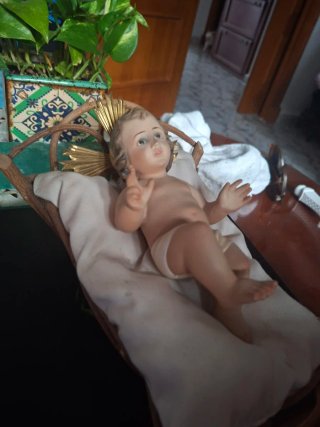 Figura Niño Jesús acostado