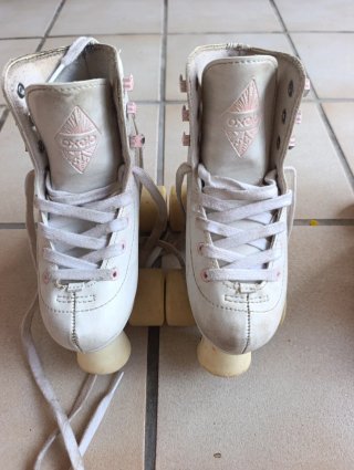 Patines 4 Ruedas Oxelo Blancos y Rosas talla 32