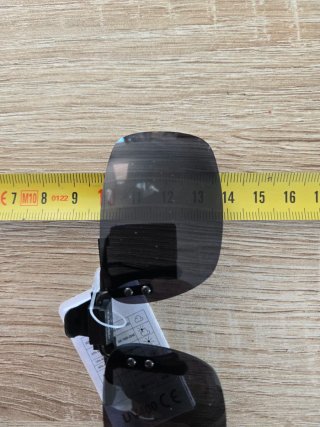 Clip para gafas de sol
