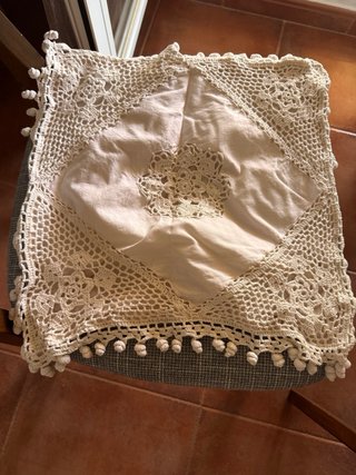 Cojines decorativos de crochet beige