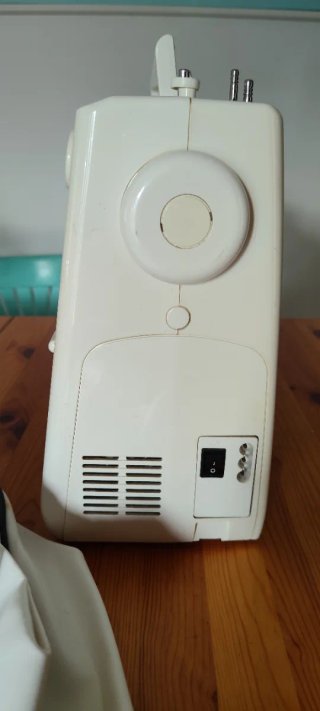 Máquina de coser REAL Mod. 504