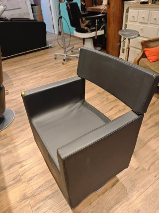 4 Sillones Peluquería Hidráulicos Negros