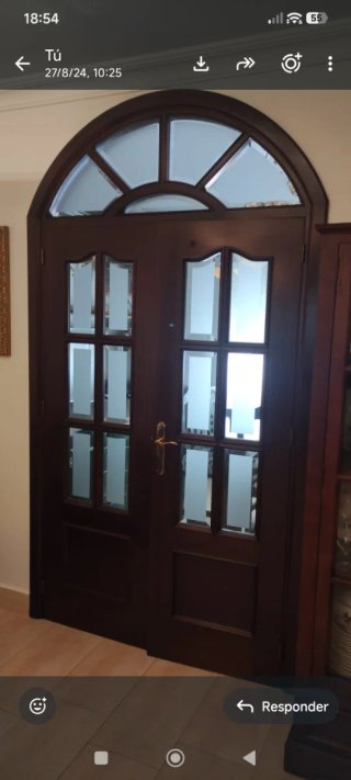 Puerta doble madera con medio punto