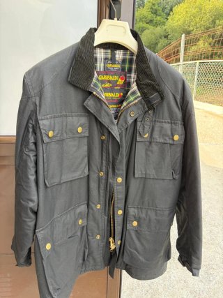 Chaquetas Garibaldi Negras
