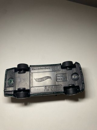 Hotwheels mercedes 500E