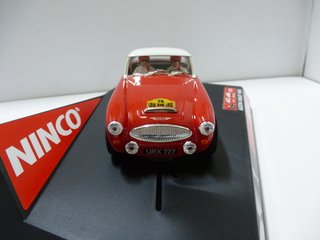 Ninco NUEVO AUSTIN HEALEY MKIII HARDTOP scalextric