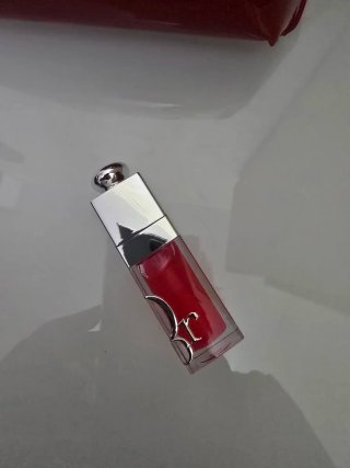 Lip Oil Glow Rosso nuovo di zecca