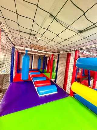 Parque de bolas 5,5x5,5x3,8m