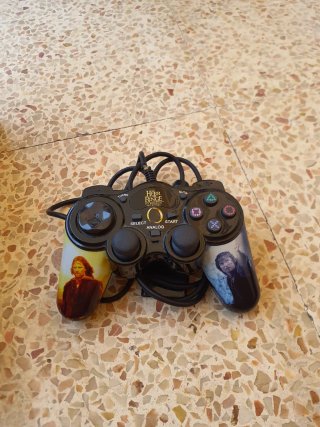 PlayStation 2 Slim + 2 Mandos + 3 Juegos