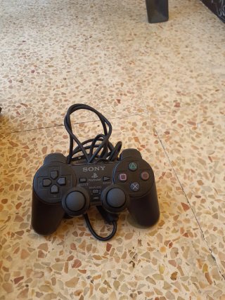 PlayStation 2 Slim + 2 Mandos + 3 Juegos