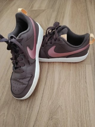Nike niña talla 38 marrón y rosa